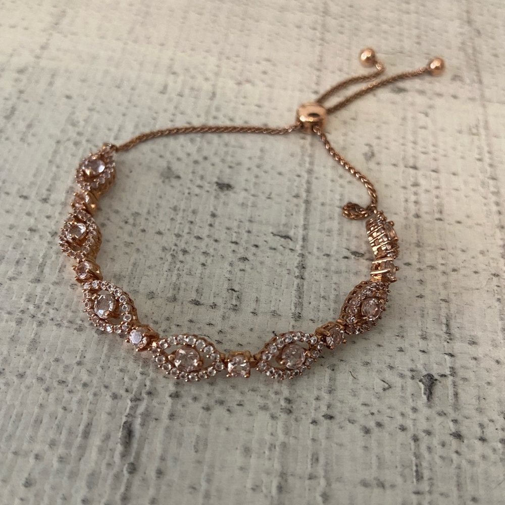 Eye bracelet ON HOLD